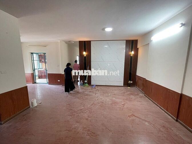 Hot - Cho thuê CT4 Mỹ Đình Sông Đà 110m2 3PN đồ cơ bản chỉ 13,5tr/th