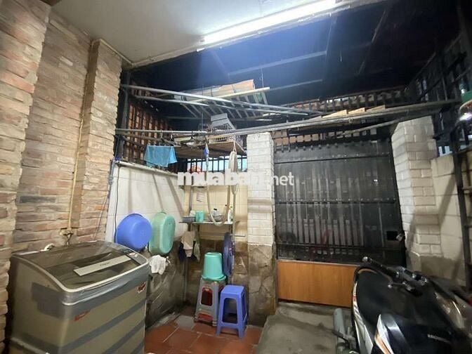 BÁN NHÀ 2 TẦNG HẺM 62 LÂM VĂN BỀN, TÂN KIỂNG, 4PN CHỈ NHỈNH 5Đ