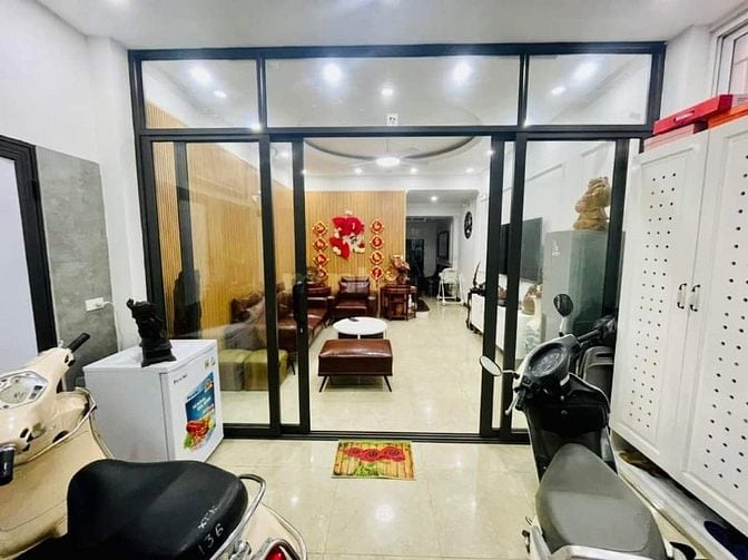 Cc bán nhà lô góc Khương Đình 58m, 6 tầng, 10.8 tỷ