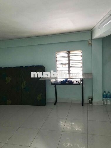 nhà tập thể diện tích ngang 4m dài 22m 3 phòng ngủ 1 nhà vệ sinh 1 bêp