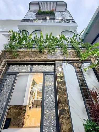Bán nhà Quận 3, dt 60m2, hẻm oto6m . Giá bán 3tỷ250 có shr Lh ngay
