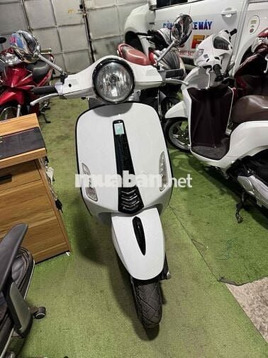 Vespa Trắng Ngọc Trinh / Zin Đẹp Bs65 Cccd Chủ
