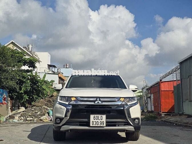 OUTLANDER 2.0 PREMIUM 2019 71000KM BẢO HÀNH 1NAM