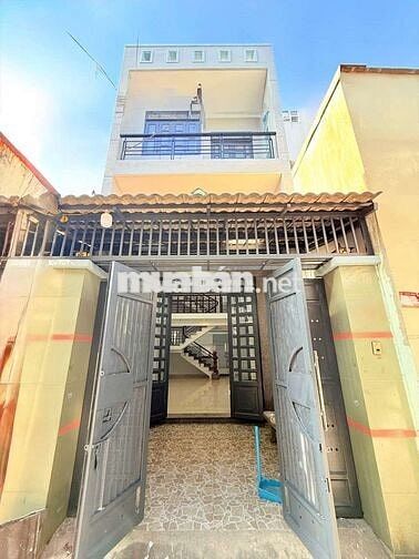 CHO THUÊ NHÀ HẺM XE HƠI KẾ EMART 2 ,3PN 4NVS Bếp Pk sân xe