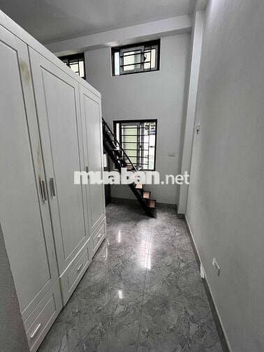 1 phòng *** có thang máy tại 322 mỹ đình, ko giới hạn người và xe