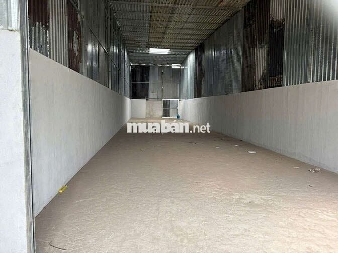 Nhà Xưởng Mặt Tiền 5x40 Trống Suốt Kinh Doanh