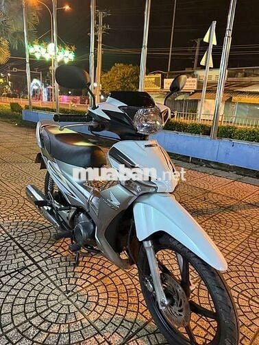 Honda Future X Trắng bạc