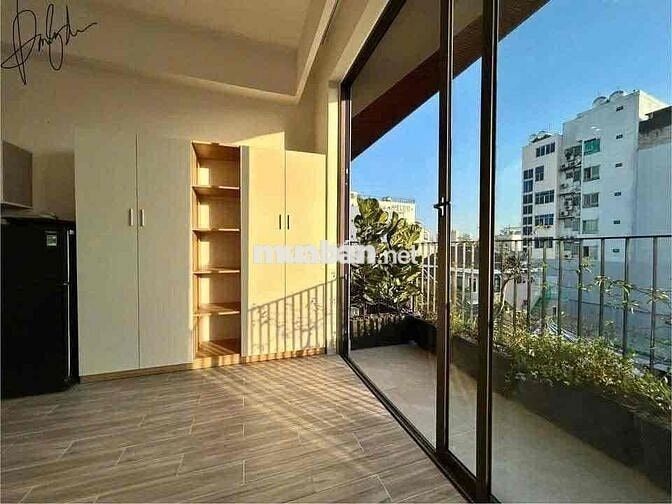 CĂN HỘ CÓ BAN CÔNG SIÊU THOÁNG MÁT , GẦN TRƯỜNG ĐẠI HỌC TDTU , ĐH RMIT