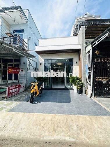 Chú Hải kẹt tiền bán nhà mới xây Nguyễn Thị Lắng-Củ Chi(141m2), 930tr