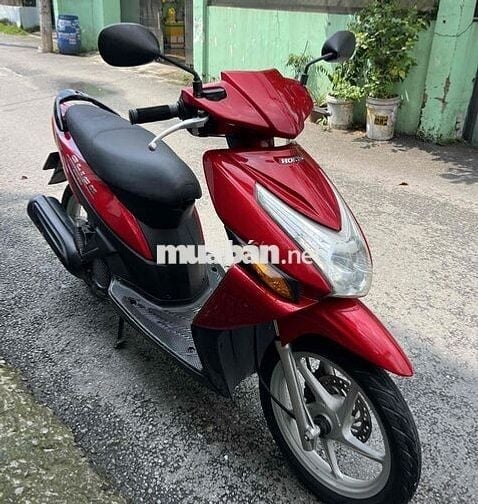 Honda click mới 95% đẹp zin êm giấy tờ đầy đủ