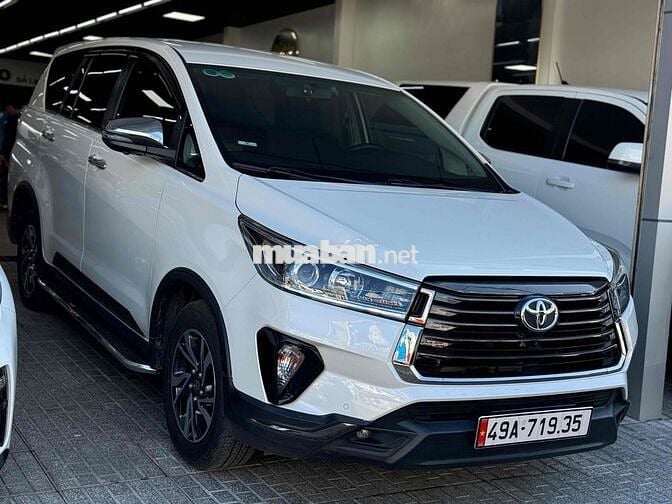 Toyota Innova Venturer 2020 ( PB 2021 ) odo 71,000