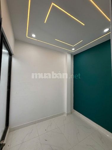 Nhà gần chợ Mỹ Hạnh, nhà mới xây giá 495 triệu