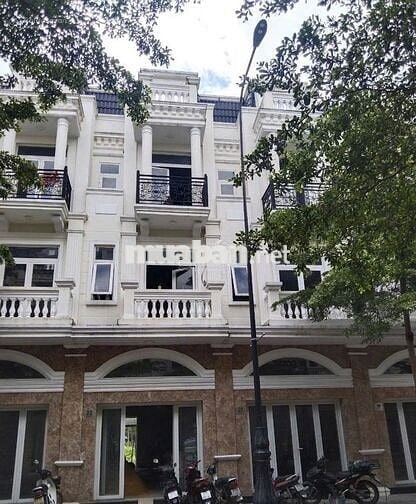 Chính chủ bán căn shophouse sổ sẵn 3 lầu 4x15 công chứng ngay