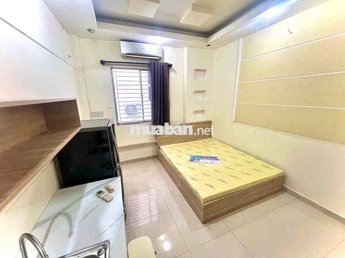 Cho thuê phòng cửa sổ trời thoáng kế tttm parc mall cao lỗ q8