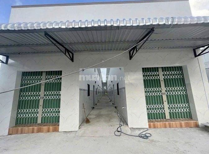 NGỘP TIỀN BÁN GẤP DẪY TRỌ VIETSING VSIP 1 ĐƯỜNG 8M 8 PHÒNG 20 TRIỆU/T