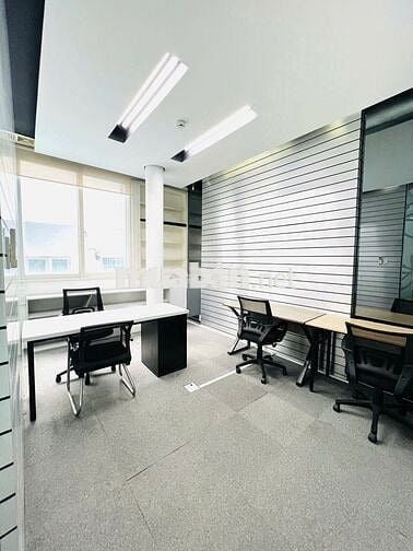 Mặt bằng văn phòng + 20m2 + Đường Xô Viết Nghệ Tĩnh