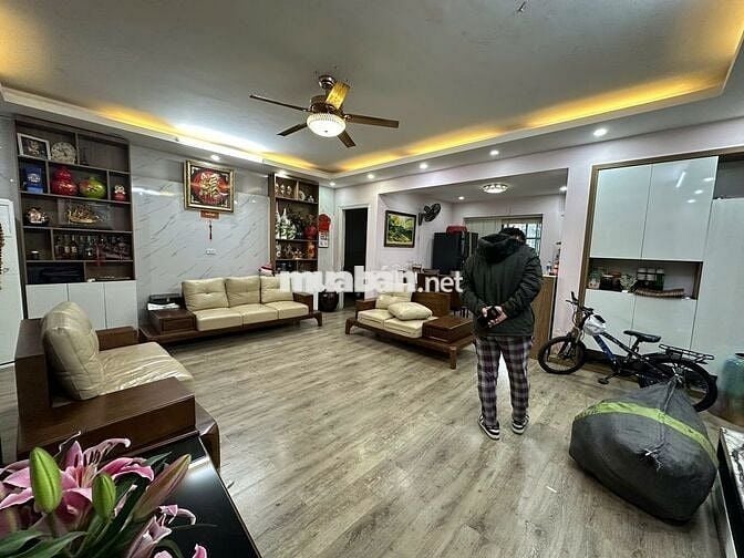 Cho thuê CHCC CT5 Mỹ Đình Sông Đà 142m2 4PN full nội thất giá 18tr/th