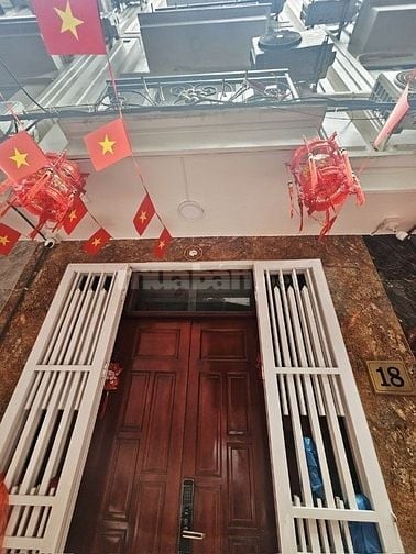 Bán nhà phố Minh Khai, Dt 45m2, 5t, mt 4m, mới đẹp ở ngay.