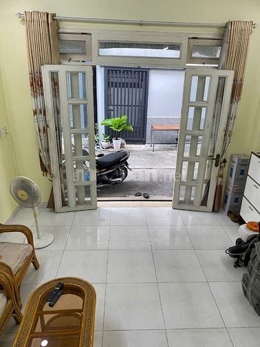 Chính chủ cần bán gấp nhà đẹp, 1 trệt, 3 lầu, Nguyễn Thái Sơn, Gò Vấp