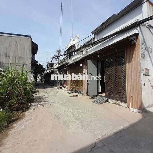 Nhà chính chủ Lê Văn Khương, Q12