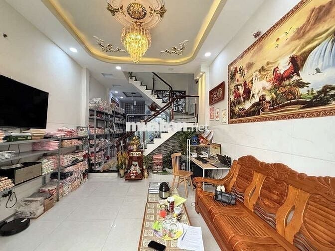 BÁN NHÀ 2 TẦNG HXH, GẦN 50M²,QUANG TRUNG SÁT CHỢ HẠNH THÔNG TÂY