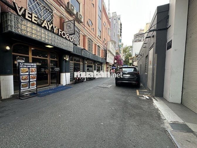 GIẢM SÂU 3.7 TỶ – TRẦN HƯNG ĐẠO, QUẬN 1 – HẺM Ô TÔ 5.5M