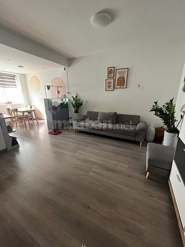 Chung cư Miếu Nổi, Vũ Huy Tấn, BT: 65m2, 2p ngủ, full nội thất, 11triệ