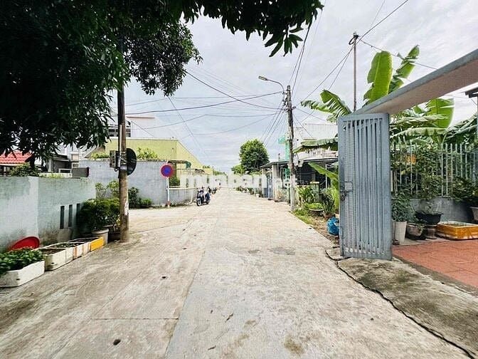 BÁN LÔ ĐẤT KIỆT OTO TRÁNH  NHAU , VÀO TẬN NƠI .