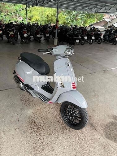 Vespa Sprint Xám Xi Măng iGet Abs 2022 125cc BSTP