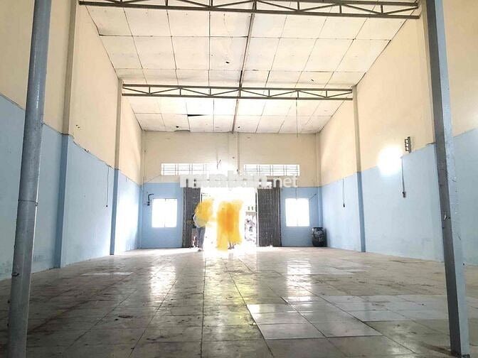 KHO ĐẸP TRẦN CAO, CÓ 2PN , THÍCH HỢP LÀM KHO HÀNG, MAI , CẮT.....