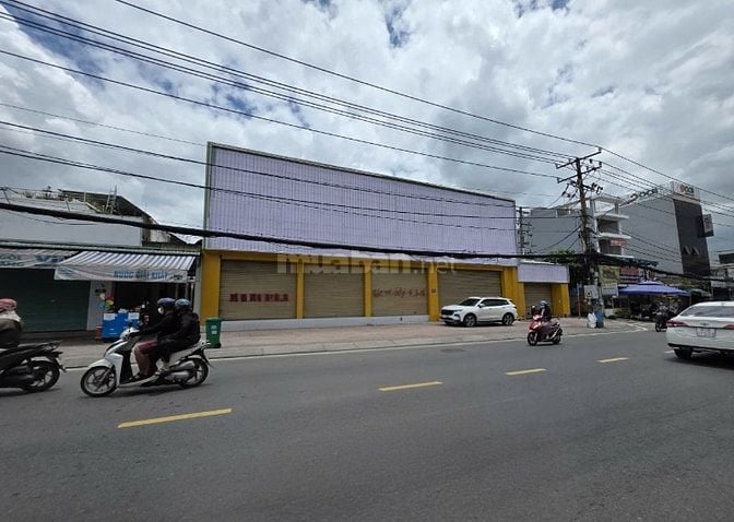 Nhà MT Vườn Lài, 1600m2 Thổ cư (55x40); CTXD 2 Hầm 10 Tầng; 120 Tỷ