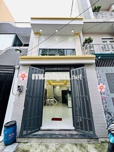 Nhà Trung Tâm Bình Tân , Xe hơi vivu , thông tứ tung , khu dân trí