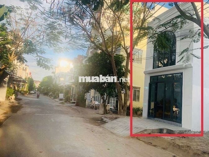 CHO THUÊ TRỌ MẶT TIỀN HƯNG PHÚ.28MV. GIÁ 3TR2. Ml.