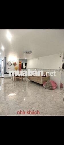 Nhà mới 90%, có thể kèm nội thất, 90m2 lưu thoáng cây xanh