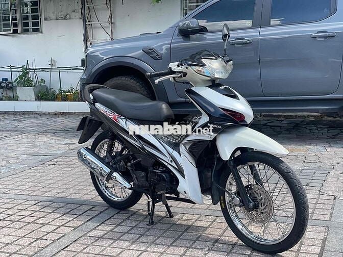 Wave Rsx 2011 zin trả trc 5tr nhận xe bao nợ xấu