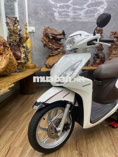 👉Vision 2018 máy nguyên zin bao êm, dàn áo cứng