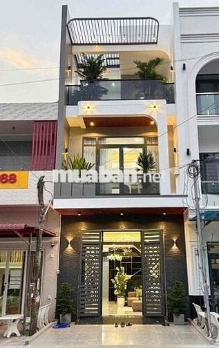 bán gấp căn nhà ngay trường THCS Thới Hoà. 80m2/3PN 3WC. sát QL13