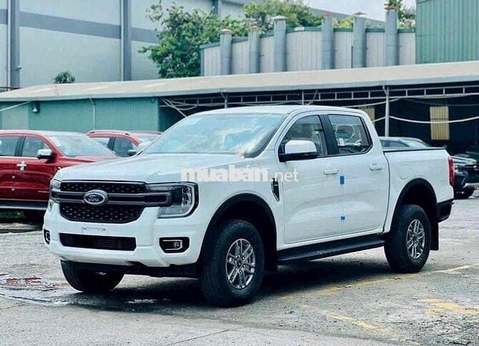 Ford Ranger ưu đãi hấp dẫn xả hàng cuối năm