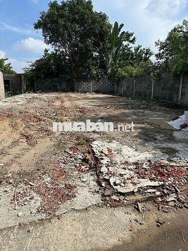 Cần tiền bán gấp đất đường nhựa 10m, mặt tiên, sat ngã tư thương tín