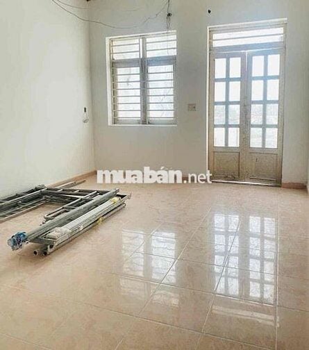 NHÀ GẦN CHỢ MINH PHÁT. TRỆT LẦU 2PN 2WC. AN NINH. YÊN TĨNH