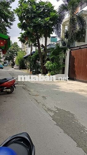 Nhà 6 Tầng 7 Phòng, Đường 10m, Gần Công Viên Làng Hoa