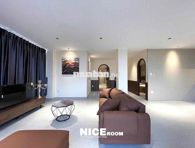 PENTHOUSE Đẳng cấp có Phòng Khách RỘNG RÃI - THOÁNG MÁT