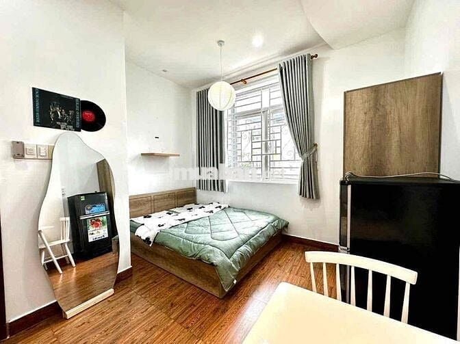 Chdv 30m2 full nội thất, cửa sổ trời, thang máy khu K300, Q.Tân Bình