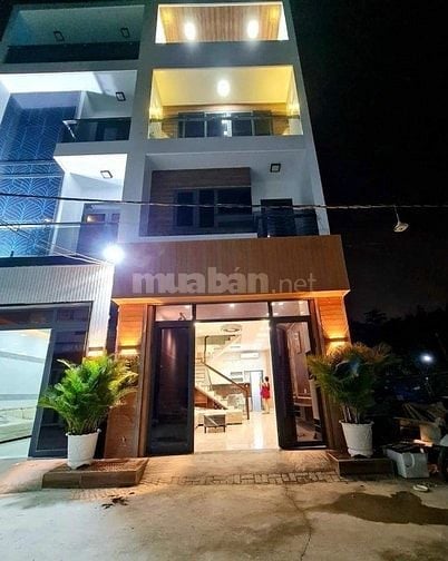 Kẹt tiền bán gấp nhà Hậu Giang. Phường 12. Quận 6. Giá 3 tỷ 8. Bớt lộc