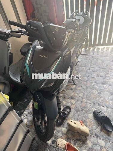 xe nguyên bản chưa độ chế gì cả. 1 đời chính chủ.