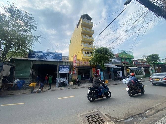 Bán nhà mặt tiền Nguyễn Văn Quá Q12, 5mx30m, căn hộ 20 phòng -19tỷ