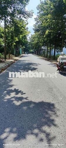 Chủ bán đất mặt tiền đường DX 65 , kế bên vòng xoay Định Hòa