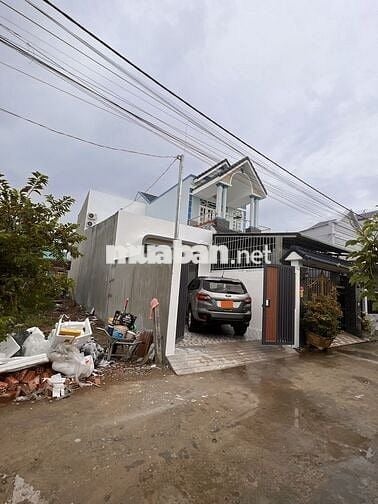 Nhà mới xây tại TP Mỹ Tho - 160m2- gần cầu quay