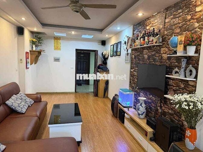 BÁN CC CHỈ 4,5 TỶ MẶT PHỐ SÀI ĐỒNG, TRỤC CHÍNH PHƯỜNG SÀI ĐỒNG 75m²