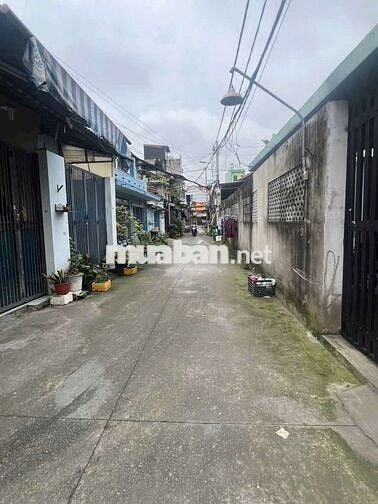 Cần bán gấp đất 1 xẹt P TTN Q12 DT 8 x11 tặng  6 phòng trọ có thu nhập